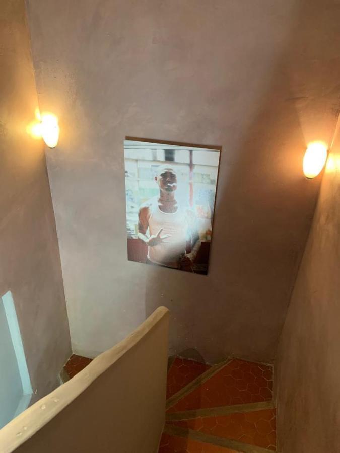 Mas carita Bed & Breakfast Cabannes Luaran gambar