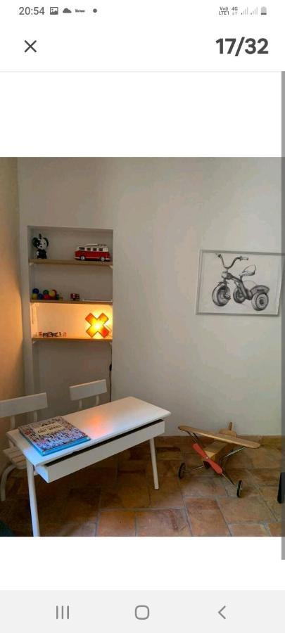 Mas carita Bed & Breakfast Cabannes Luaran gambar